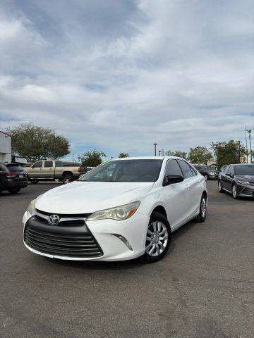2015 Toyota Camry LE FWD photo