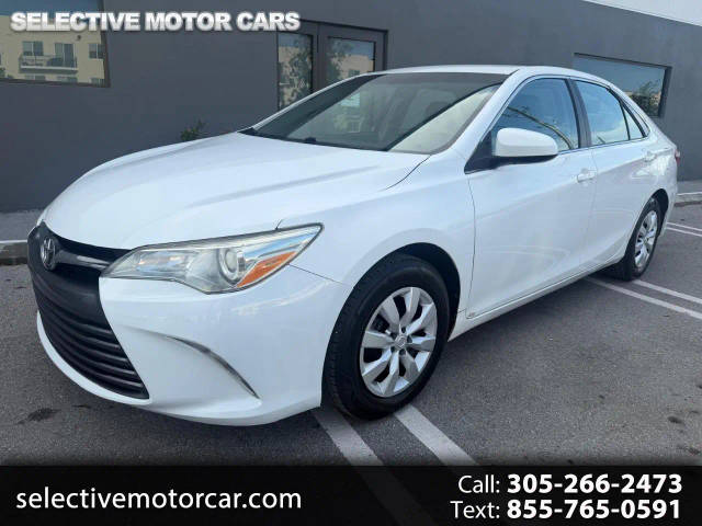 2015 Toyota Camry SE FWD photo
