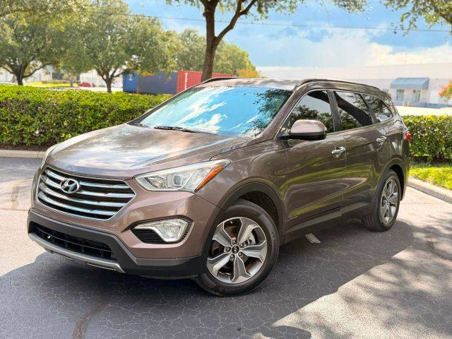 2015 Hyundai Santa Fe GLS FWD photo