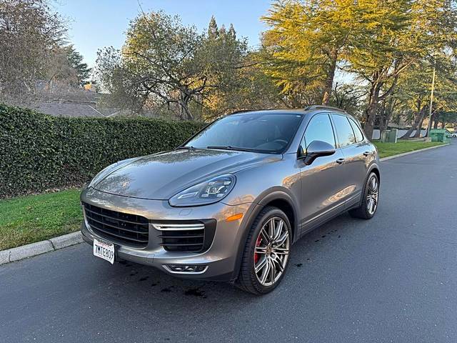 2015 Porsche Cayenne Turbo AWD photo