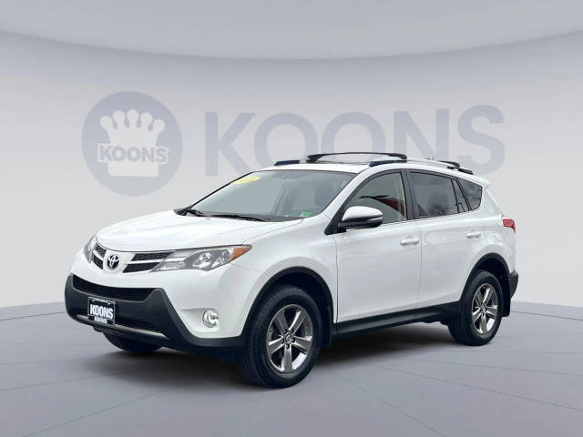 2015 Toyota RAV4 XLE FWD photo