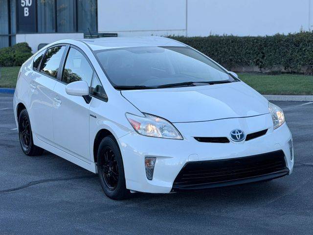 2015 Toyota Prius Four FWD photo