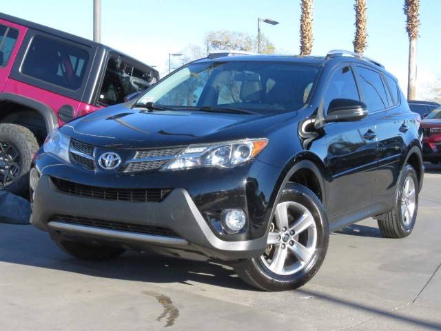 2015 Toyota RAV4 XLE FWD photo