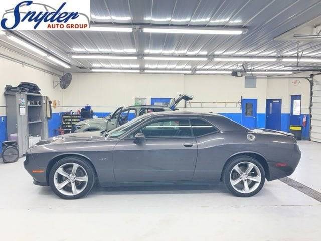 2015 Dodge Challenger R/T RWD photo
