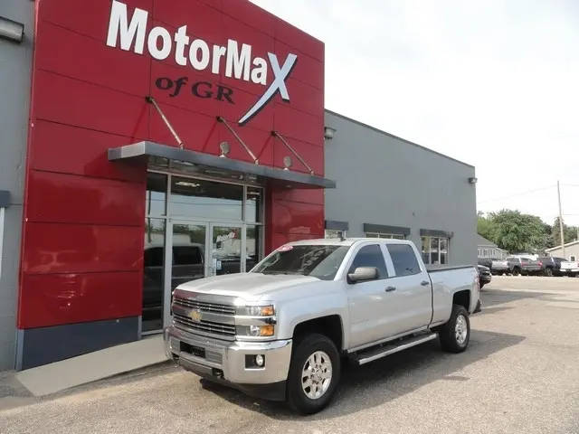 2015 Chevrolet Silverado 2500HD LT 4WD photo