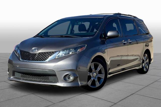 2015 Toyota Sienna SE Premium FWD photo