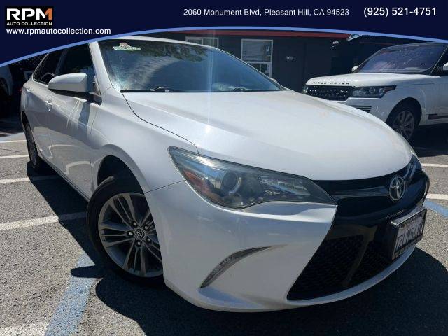 2015 Toyota Camry SE FWD photo
