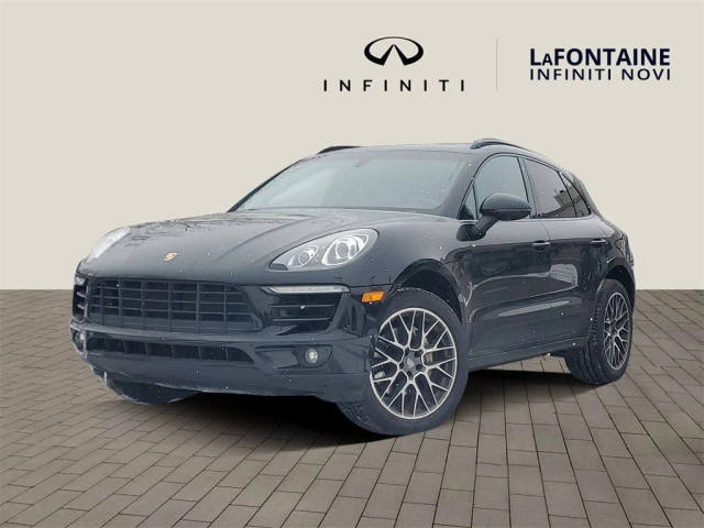 2015 Porsche Macan S AWD photo
