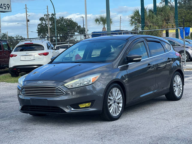 2015 Ford Focus Titanium FWD photo