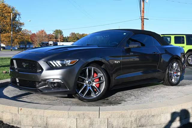 2015 Ford Mustang GT Premium RWD photo