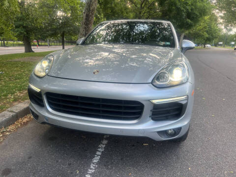 2016 Porsche Cayenne AWD photo