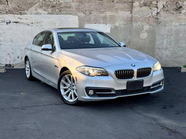 2015 BMW 5 Series 535i RWD photo