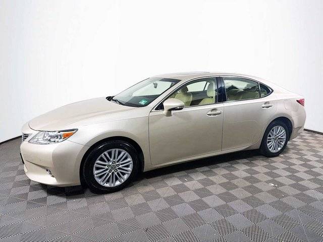 2015 Lexus ES  FWD photo