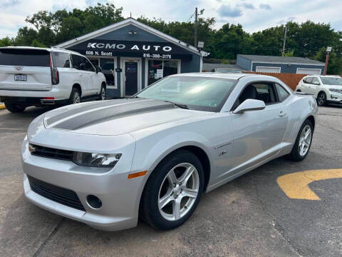 2015 Chevrolet Camaro LS RWD photo