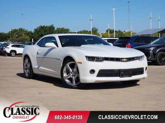 2015 Chevrolet Camaro LT RWD photo