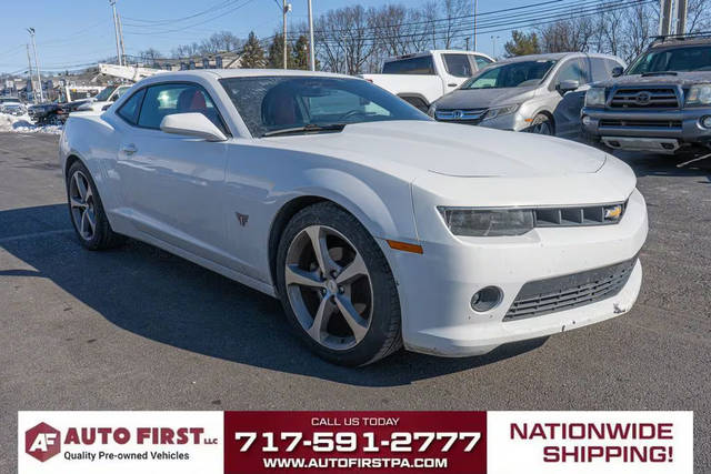 2015 Chevrolet Camaro LT RWD photo