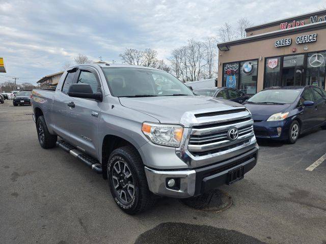 2015 Toyota Tundra SR5 4WD photo