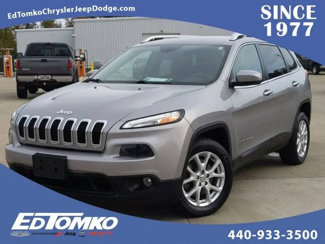 2015 Jeep Cherokee Latitude FWD photo