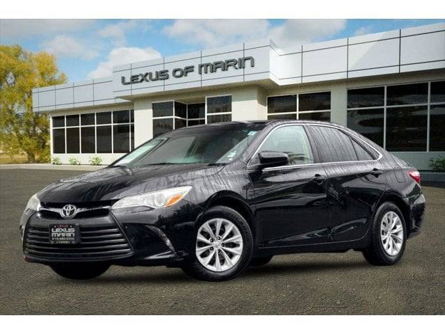 2015 Toyota Camry LE FWD photo