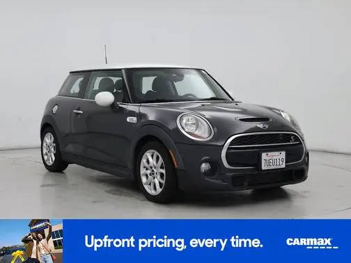 2015 MINI Hardtop 2 Door S FWD photo