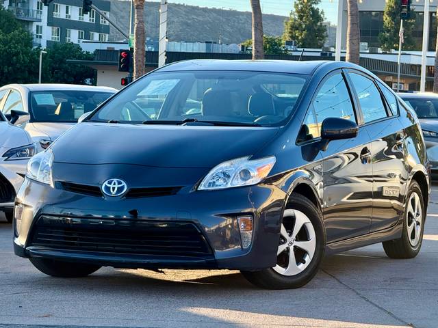 2015 Toyota Prius Three FWD photo