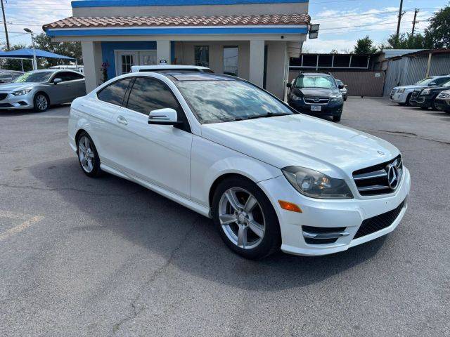 2015 Mercedes-Benz C-Class C 250 RWD photo