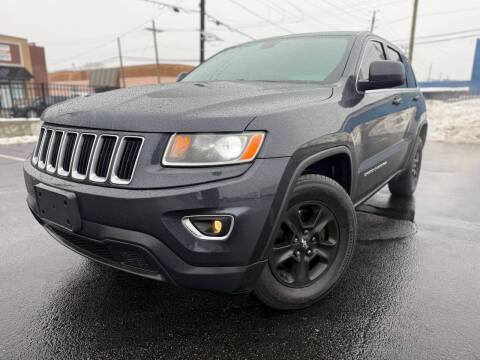 2015 Jeep Grand Cherokee Laredo 4WD photo