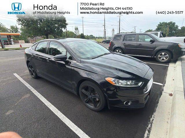 2016 Ford Fusion SE FWD photo