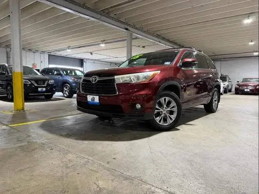 2015 Toyota Highlander XLE AWD photo