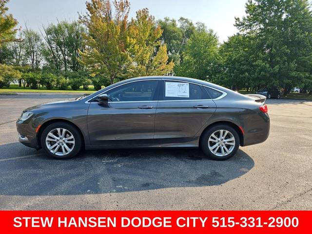 2015 Chrysler 200 Limited FWD photo