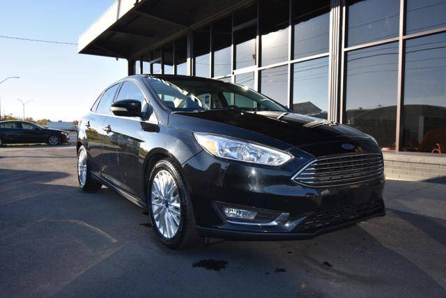 2015 Ford Focus Titanium FWD photo