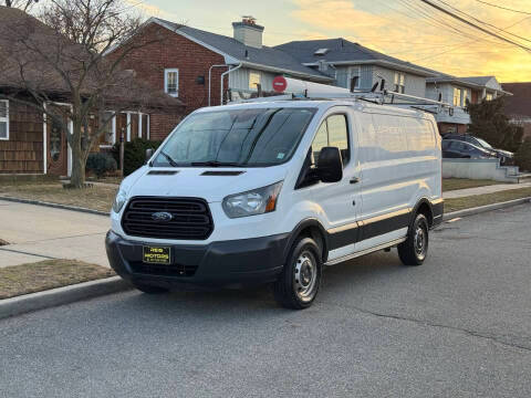 2015 Ford Transit Van  RWD photo