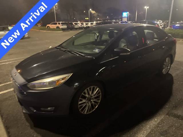 2015 Ford Focus Titanium FWD photo