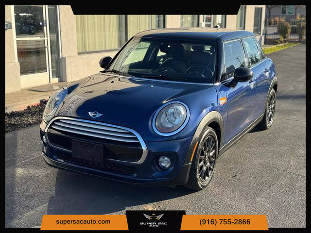2015 MINI Hardtop 4 Door  FWD photo