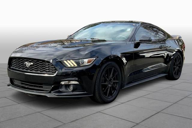 2015 Ford Mustang V6 RWD photo