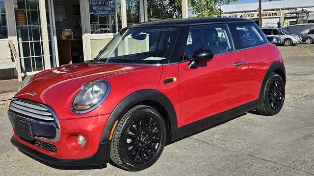2015 MINI Hardtop 2 Door  FWD photo