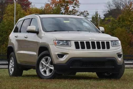 2015 Jeep Grand Cherokee Laredo 4WD photo