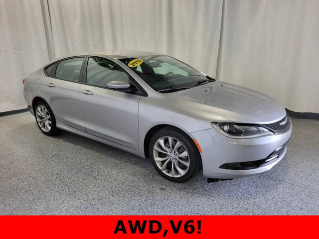 2015 Chrysler 200 S AWD photo