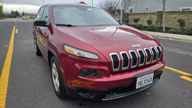 2015 Jeep Cherokee Sport FWD photo