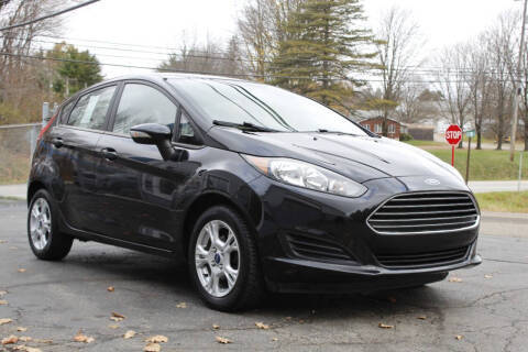 2015 Ford Fiesta SE FWD photo