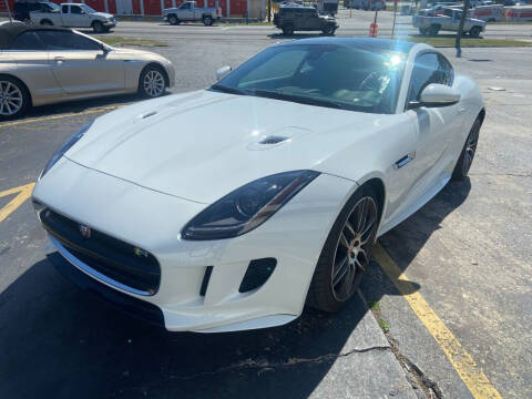 2016 Jaguar F-Type R AWD photo