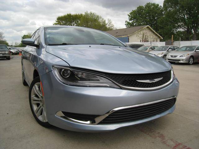 2015 Chrysler 200 Limited FWD photo