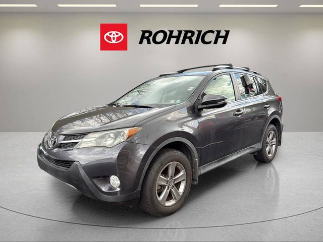 2015 Toyota RAV4 XLE AWD photo