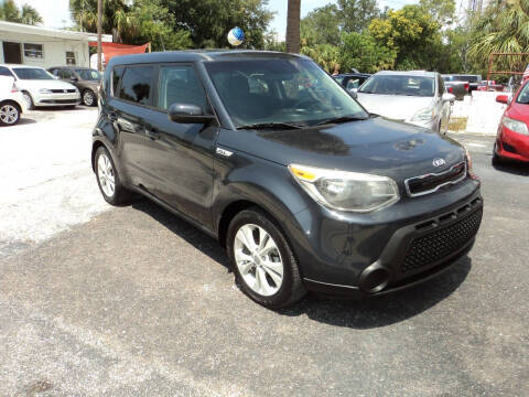 2015 Kia Soul + FWD photo