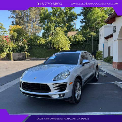 2015 Porsche Macan S AWD photo