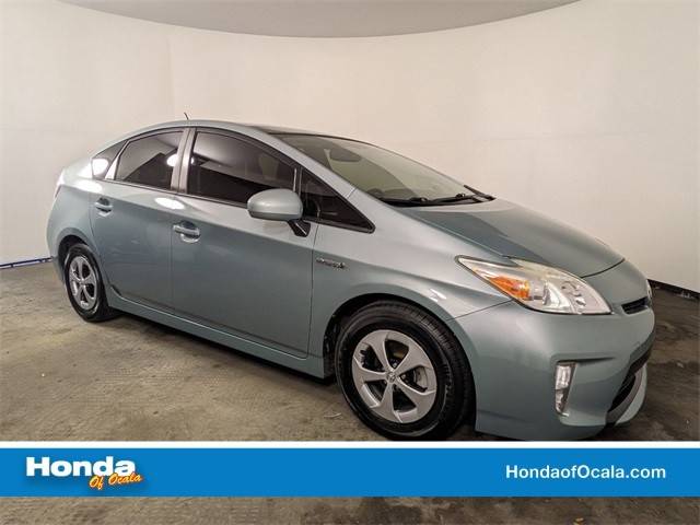 2015 Toyota Prius Four FWD photo