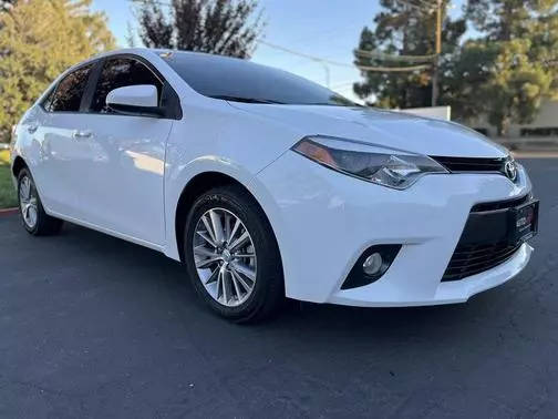 2015 Toyota Corolla LE Plus FWD photo