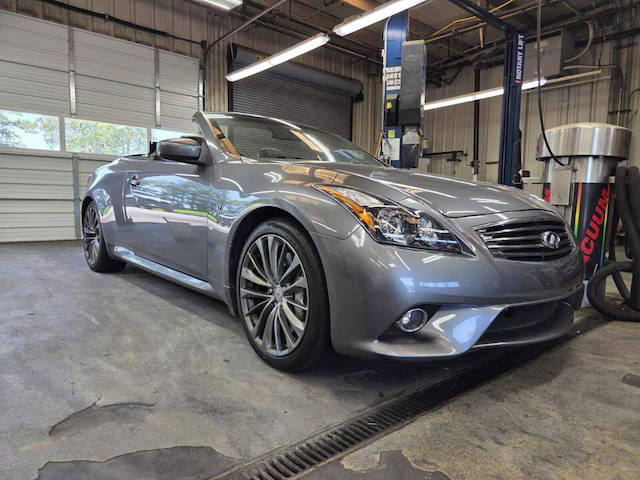 2015 Infiniti Q60 RWD photo