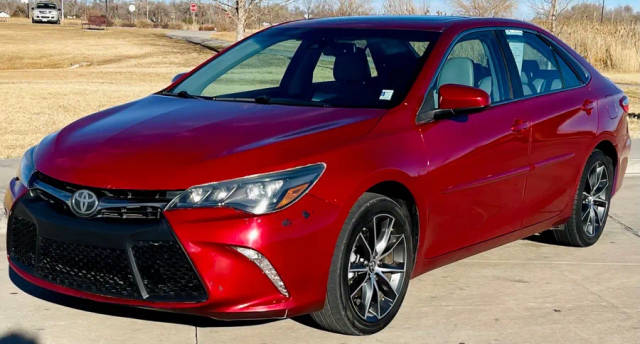2015 Toyota Camry XLE FWD photo