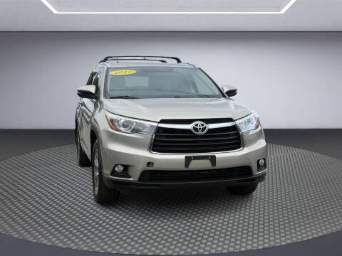2015 Toyota Highlander XLE AWD photo